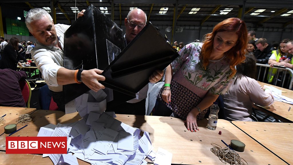 BBCBreaking's tweet image. 'No' campaign spokesman accepts defeat in Ireland referendum which will allow liberalisation of abortion law 

bbc.in/2KWs7Mw