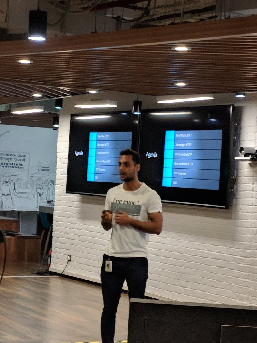 chipdelights's tweet photo. Prem talking about Network provisioning @scale #piemeetup https://t.co/FqDFkfQSY0