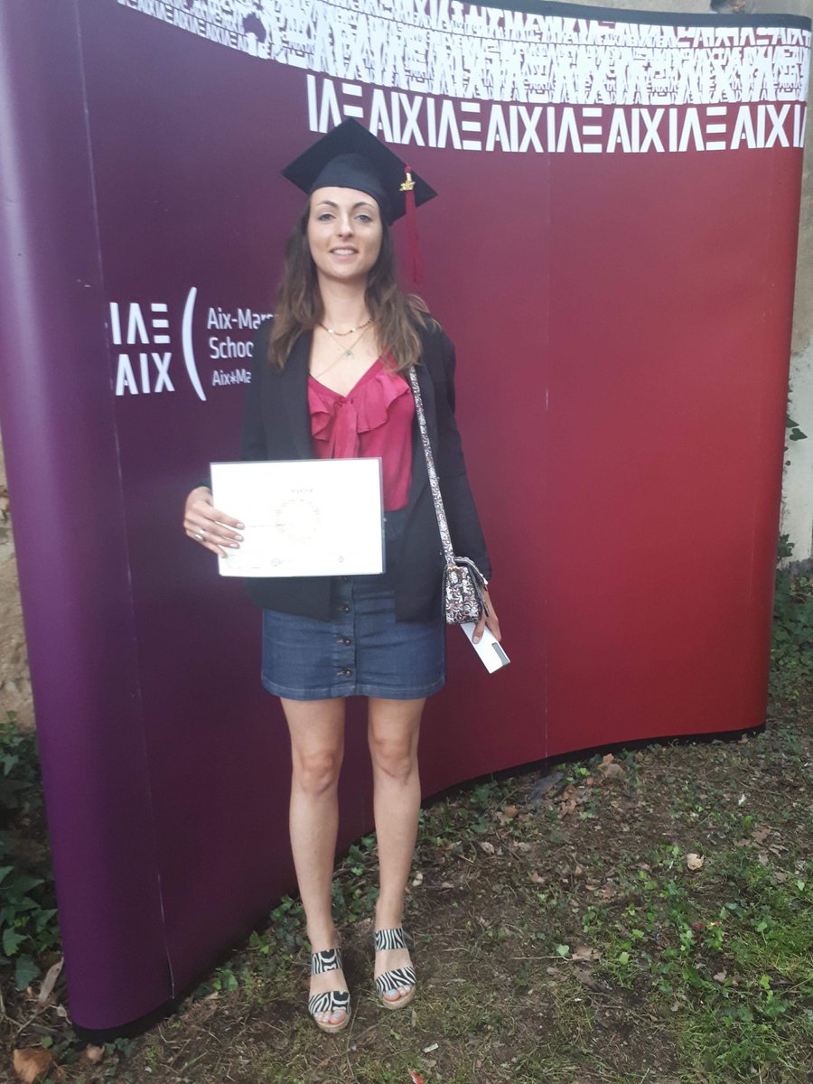 RibesEmmanuel's tweet image. Très fier de @DorianeGbr qui est diplômée aujourd’hui ! Bravo et puisses tu accomplir tes rêves 😘