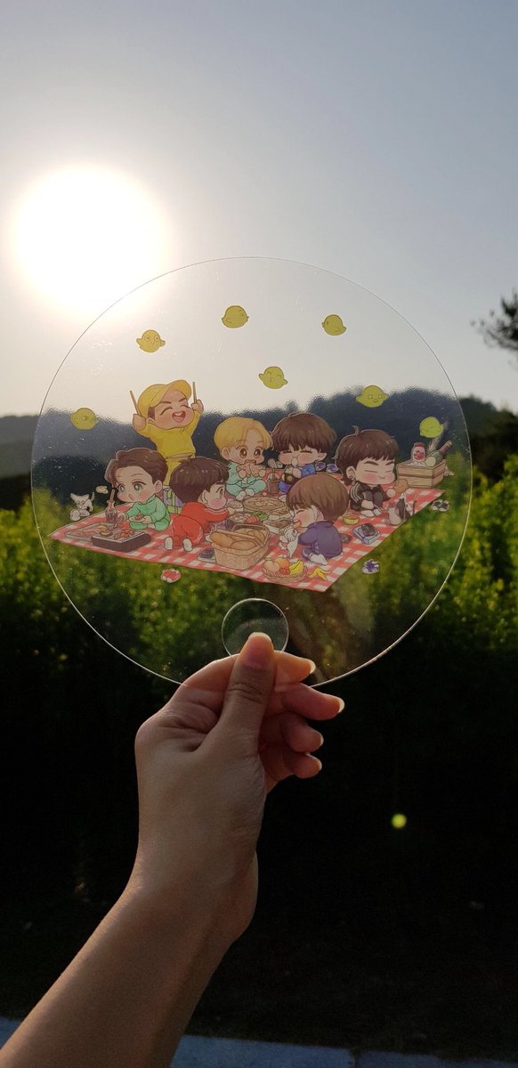 abimabima's tweet photo. ตัวอย่างพัดใสที่แถมกับหมอนค่ะ 🍃 https://t.co/lDQJtJPAX3