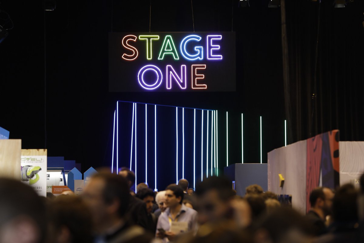 perry's tweet image. 