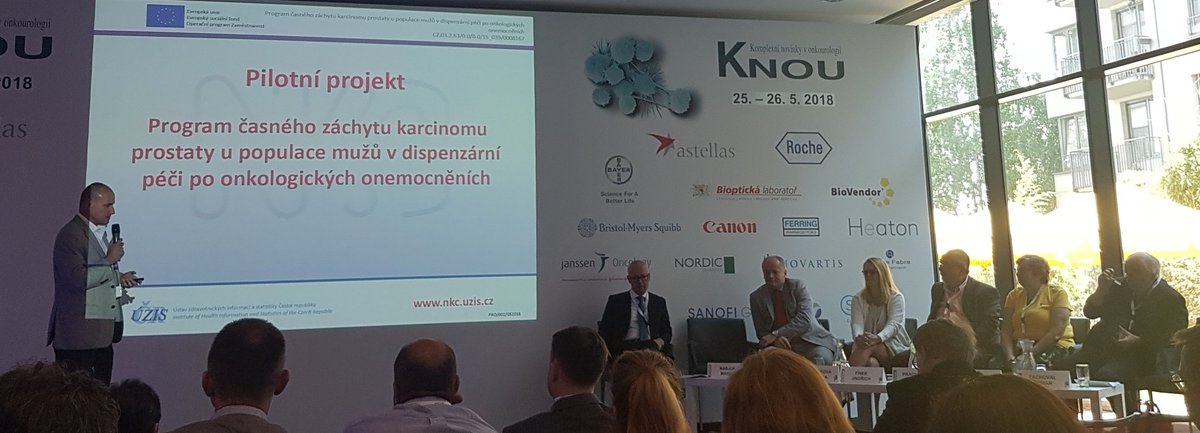 kubarezac's tweet photo. Kapacity uroonkologie v CR u jednoho stolu na KNOU 2018, u mikrofonu @ZachovalRoman  #knou2018  #KNOU18  #uroczech https://t.co/optq5ExnPy