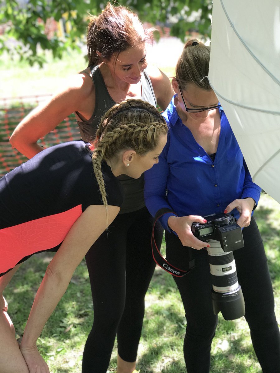 Una campeona de doma clásica y #runner y un referente del #fitness y el #Mindfulness. Una atlética y una culé. Dos mujeres con mucho #power hoy en <a href="/SPORTSTYLE_/">SPORTSTYLE</a>  de <a href="/sport/">Diario SPORT</a>: <a href="/AlejandraPrat/">Alejandra Prat</a> y <a href="/ElsaAnka/">Elsa Anka</a> 
📷 <a href="/Fotografia270/">Cris Glez Gabarró</a> #sportstyle #lifestyle