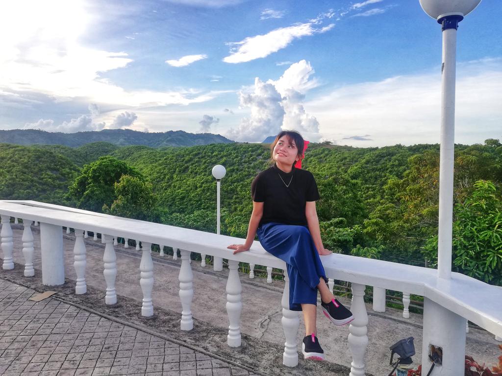 Hime24Pcc's tweet photo. When the model in me starts to surface 😂🤗😁 https://t.co/WkUGf9OLM0