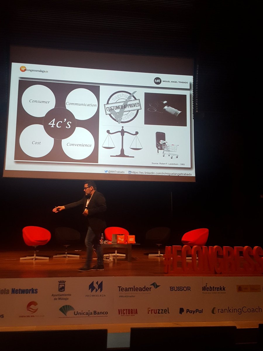 eva_g_i_l's tweet photo. @MATrabado hablándonos sobre las 4c's #eCongress18 https://t.co/N1DVDf2Ot8