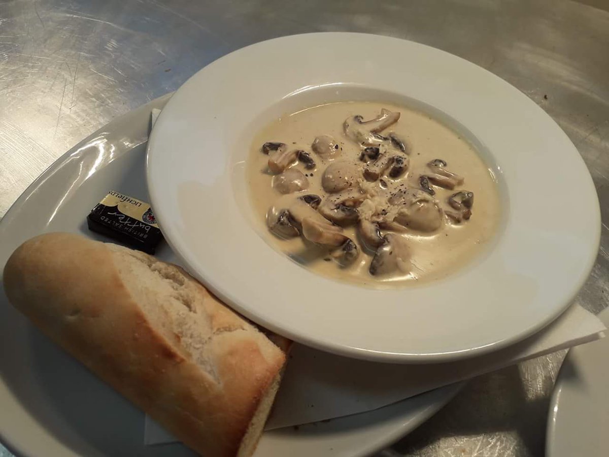 We offer a lovely menu plus seasonal specials...