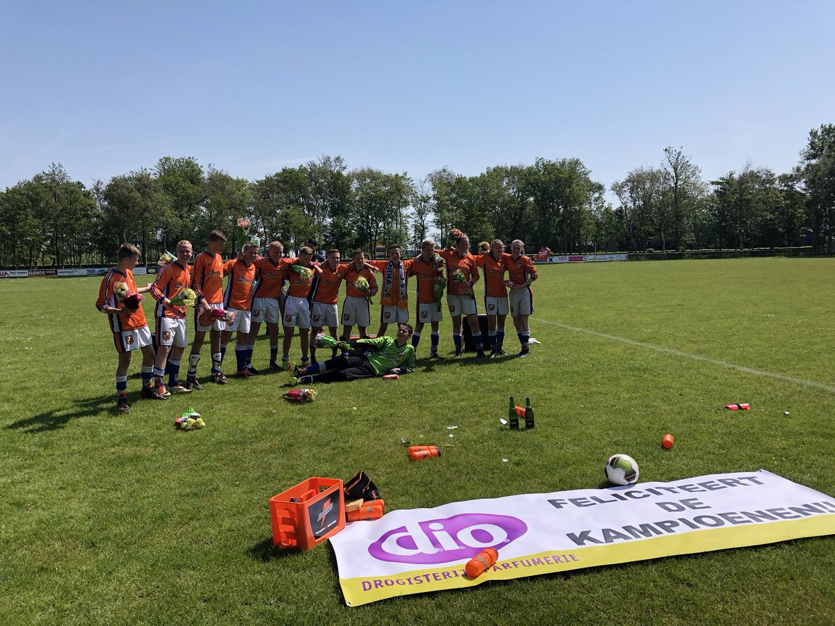 Amelandia JO15 KAMPIOEN!! 🏆⚽️🎉