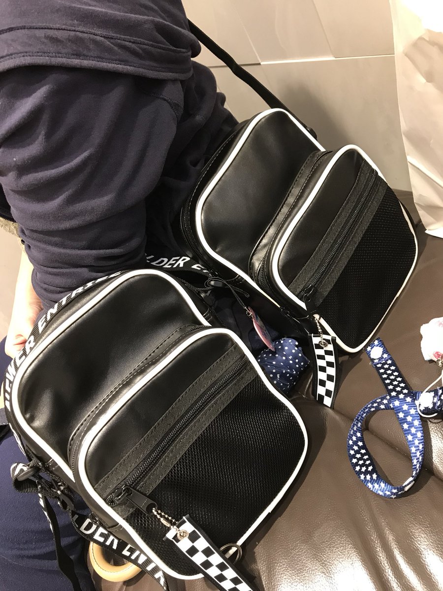 のちうさ 三波家 今日友達と遊んできた べびたんの誕生日プレゼントくれた上に 友達と私でお揃いのカバン買ってくれた 一個は欲しかったタイプのカバン 嬉しす れんれんカラーだし ありがと