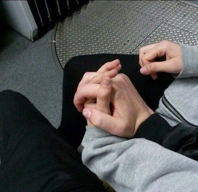 ทินกร tweet media
