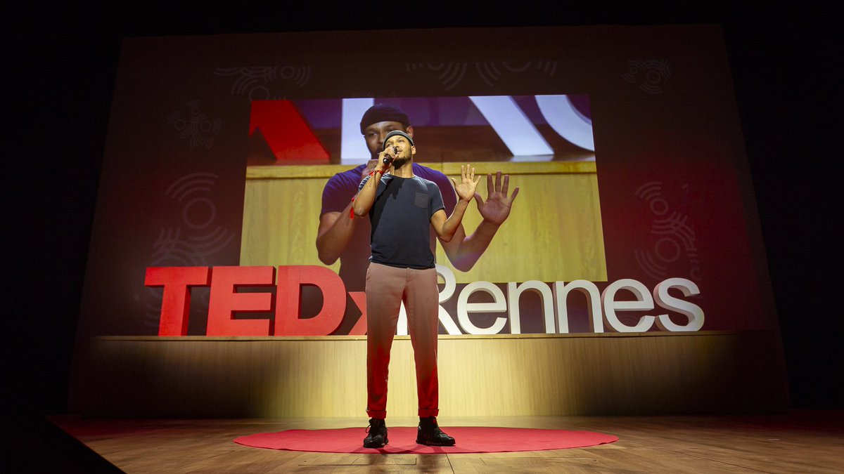 ✨VIDÉOS DES TALKS 2018✨
Revivez le talk de Stanislas Doki bit.ly/2uj5wq3 
Avec lui, chacun s'exprime sur le dancefloor de <a href="/TEDxRennes/">TEDxRennes</a> 
Le #hiphop est une histoire de transmission ! 
#TEDxRennes2018 #TEDx #Rennes