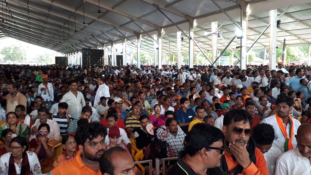 TheLaxmiS's tweet image. #TheLaxmiS

#Odisha
Few more pictures from #Cuttack Balijatra Ground.
MODI MODI #OdishaWelcomesModiji 

@narendramodi @BJP4India @sambitswaraj