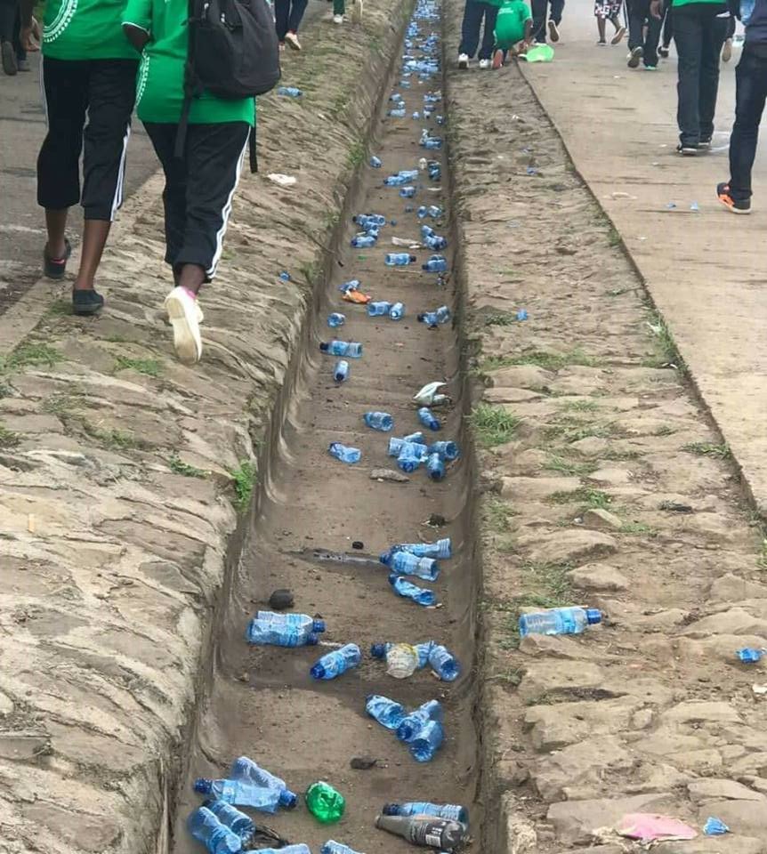 During #MaterHeartRun today. If we are this irresponsible what do we expect authorities to do?