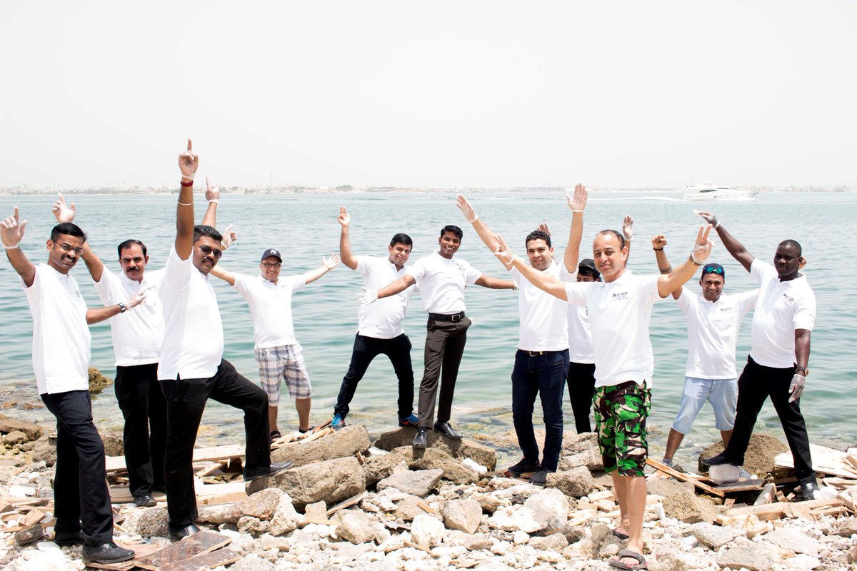 MarriottEABh's tweet photo. Spirit to Serve our Community 'Cleanup drive'.
@MarriottIntl #Serve360 #AssociateAppreciationWeek #MEABahrain #RIBahrain https://t.co/yRuuo4Cvil