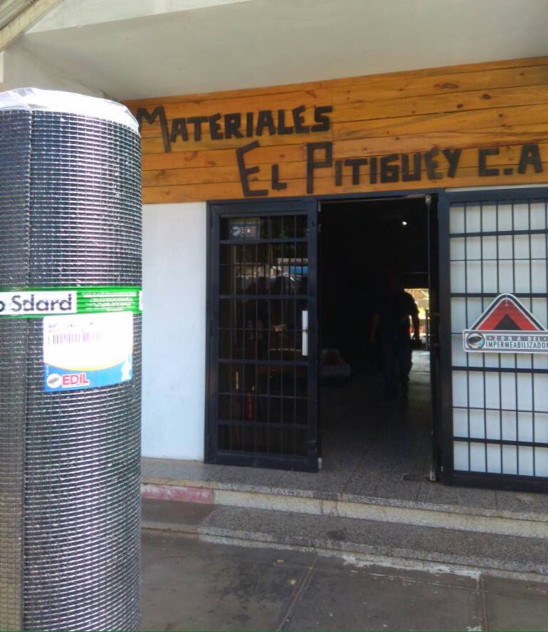 ElPitiguey's tweet photo. Visítanos y podrás encontrar el mejor manto asfáltico del mercado. Edil 3.2mm, resistente y flexible https://t.co/2EwcsCnNTn