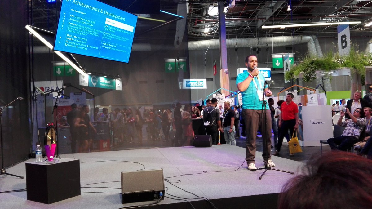 Gwesmi's tweet photo. #Datavora pitching. #Vivatech2018 @omessaoud https://t.co/eKyOlyokIk