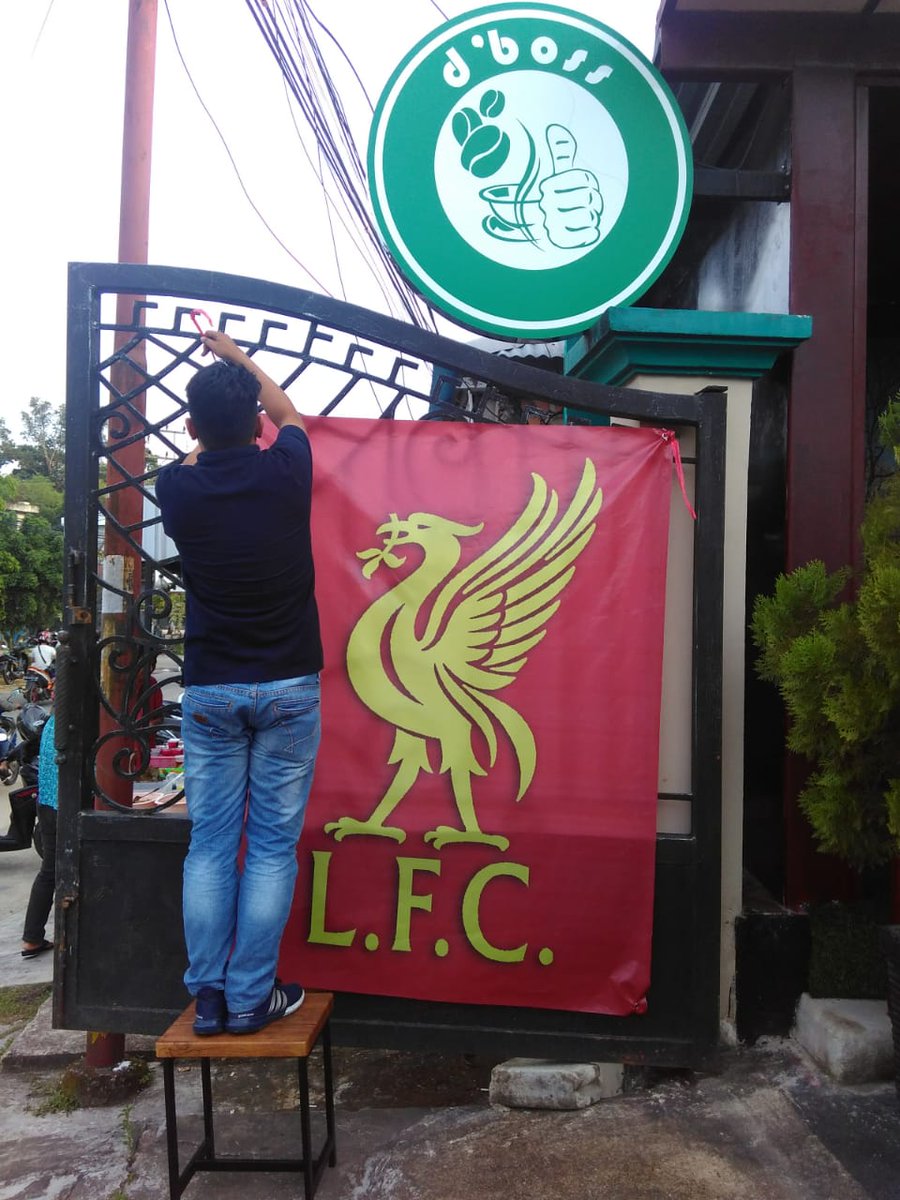REDS_Tarakan's tweet photo. We are ready... Let's rock in.. Bring back https://t.co/f6FLDbS0cm
