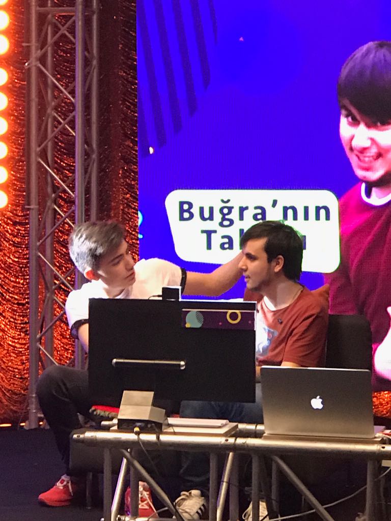 thinkonlineteam's tweet photo. MAX YOUTUBE STAR 2018 Başvuruları Devam Ediyor! #maxyoutubestar
Hemen https://t.co/0urb2j8KAK Adresindeki Formu Doldur, 18 Finalistten Biri Olma Fırsatını Yakala!
@bugrakazanci #buketsenaa #furkanyaman #elifyalcin
#aslanmax #kcılar #kciyizbiz #creatorsofchange #ThinkOnlineTeam https://t.co/KLMz0viB17