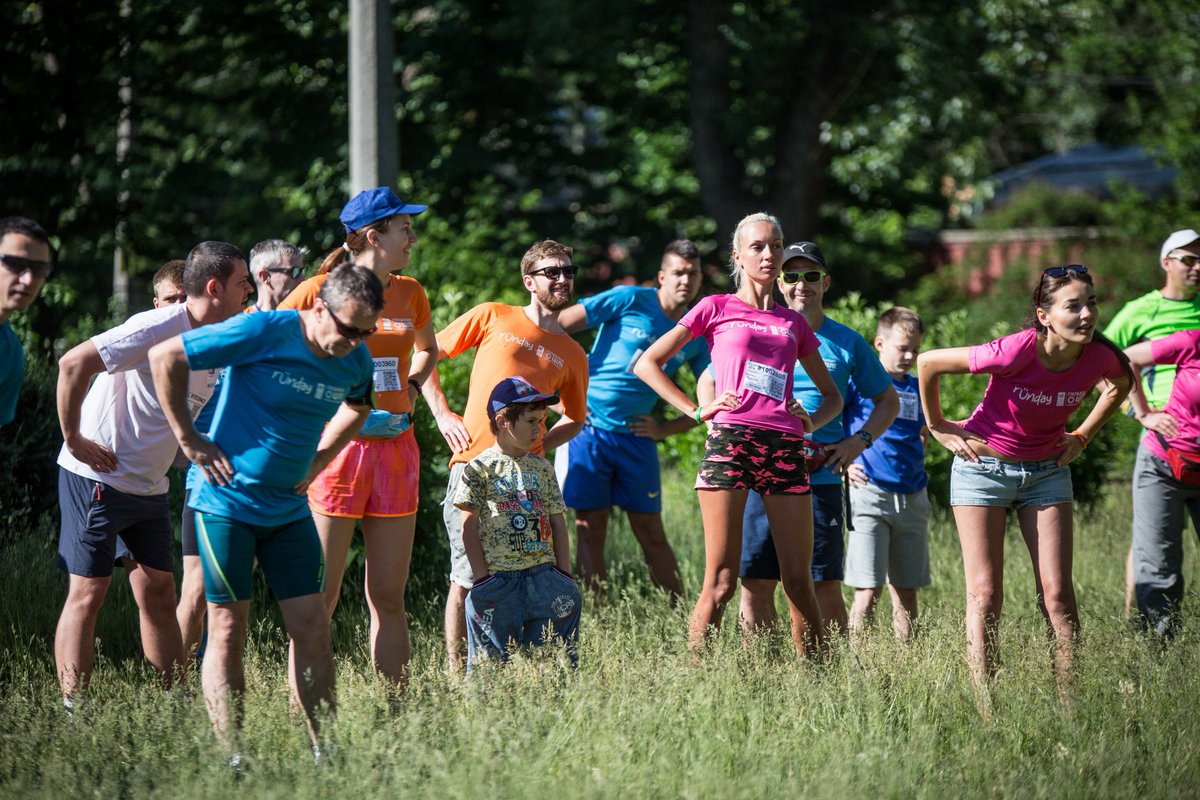 UNDPUkraine's tweet photo. A warm-up with Ukrainian #Olympic champion Natalia Dobrynska at #Run4Peace #Run4Equality race in #Kyiv today 🏃♀️🏃♂️#Run4SDGs @EUDelegationUA @SwissUA @UNDP_Sweden @unwomenukraine https://t.co/s5HIVEKc3v