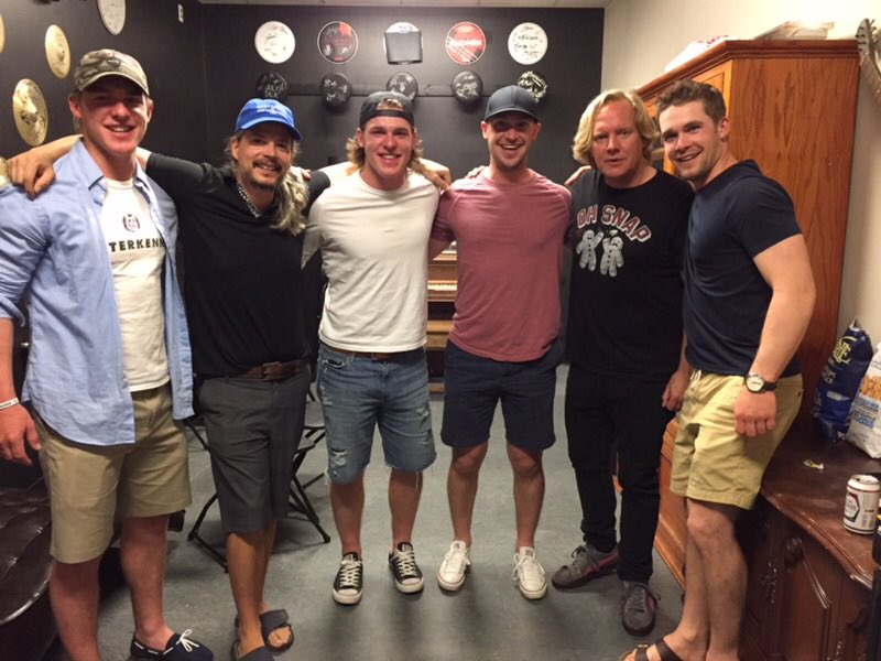brettnichol's tweet photo. Thanks for the awesome night you MAFKS! #bestbahds @TAGGARTnTORRENS https://t.co/BQmcKMi2P6