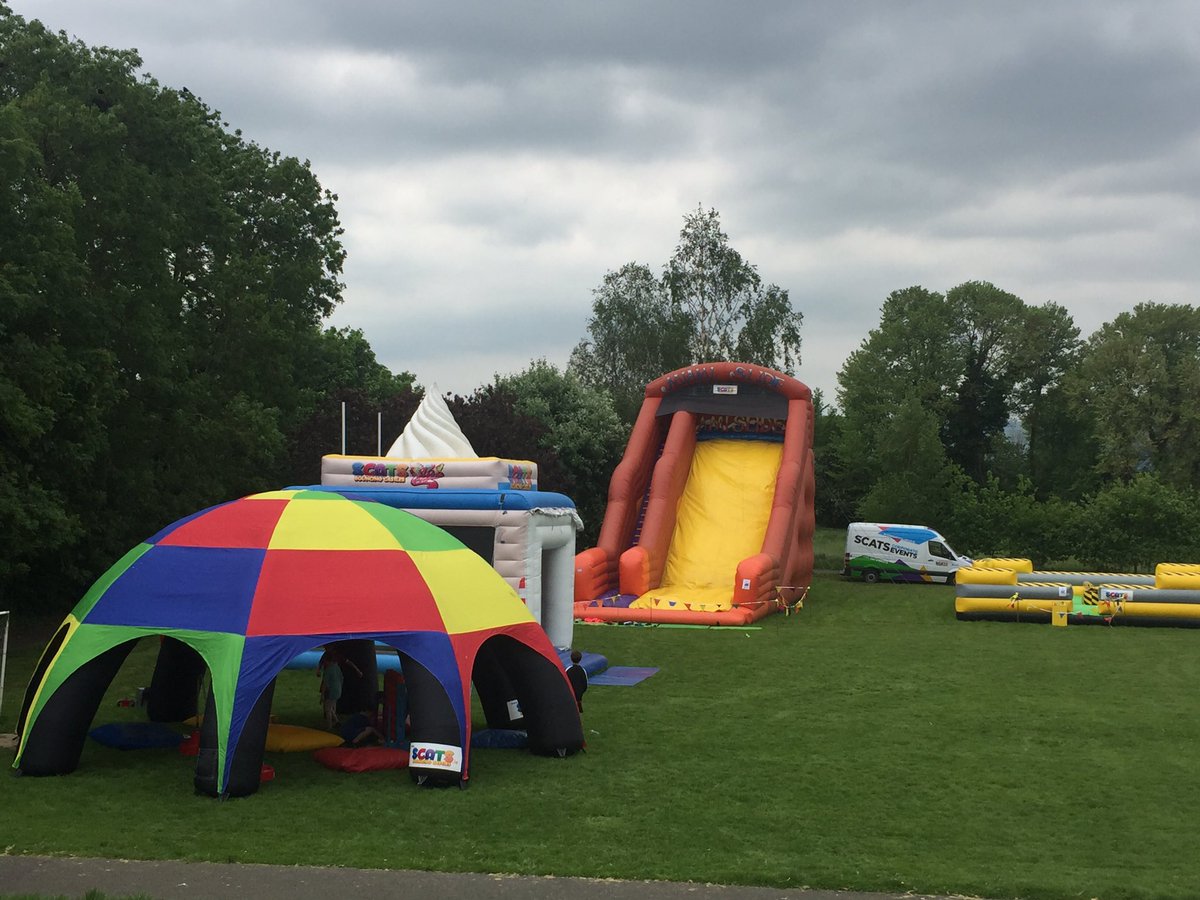 TinrylandNS's tweet photo. See you all @2pm! 🎉🍰🎤#feteday https://t.co/7OVlL5tOoT