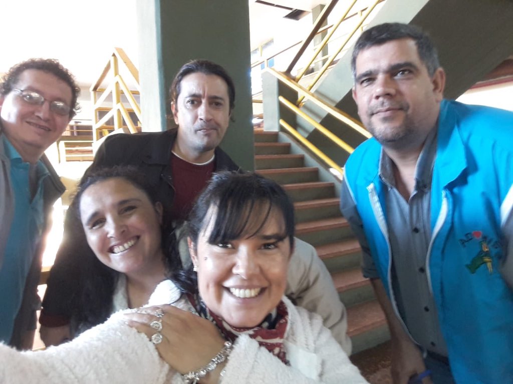 mariluleverberg's tweet photo. #FelizSabado como siempre, @udpm_misiones trabajando con los delegados en acreditación de las Carreras gratuitas #Comercio18 #Posadas #AsistenteTecnicoDocente  #estadopresente y sindicato, juntos x mejor educación misionera! @grillo141 https://t.co/frfHNviFCU