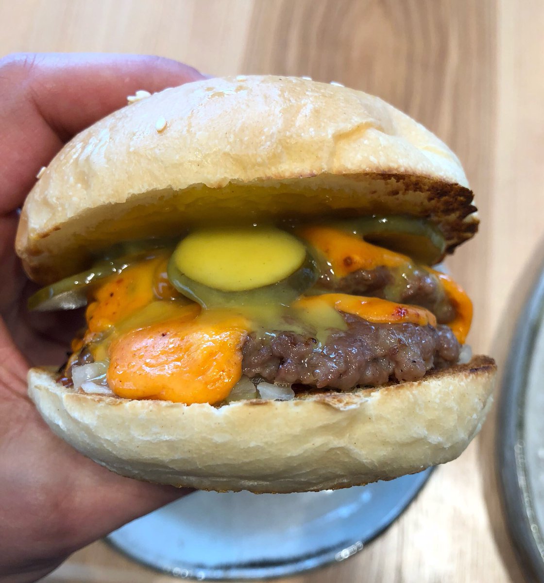 linda-mitchell-lmintouch-twitter