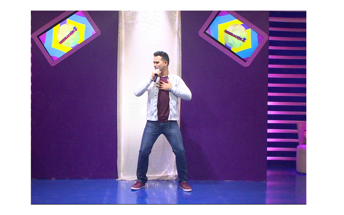 ScoolTVmx's tweet photo. No te puedes perder a nuestro invitado de hoy! @FreddieAlva está con nosotros en el #AuditorioScool , en punto de las 2pm en #ScoolTV https://t.co/H7Nl7XhPLN