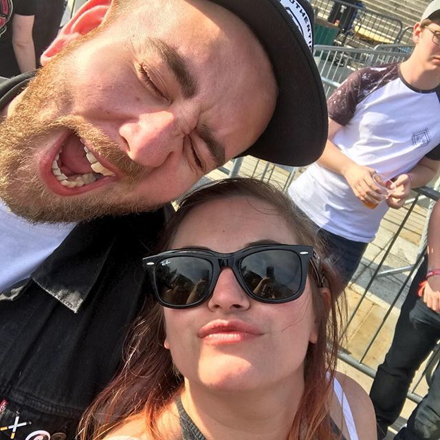 seburgan's tweet photo. Been the hardest few weeks with more hard weeks to come. Couldn’t get through it without this guys @paulvanheineken_ you’re my rock xxx https://t.co/RNrbQ21Kf8