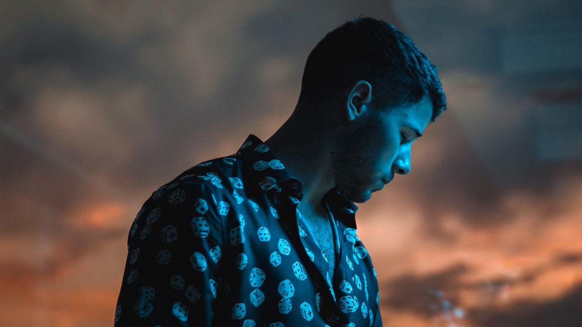 Dark skies never scared me..