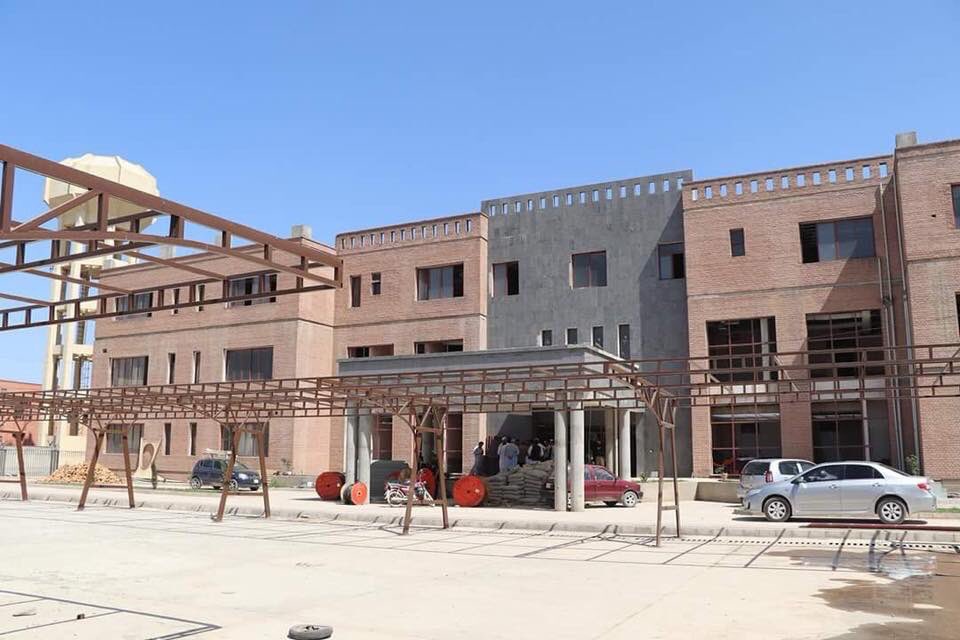 12/15) Burns and Trauma Centre Hayatabad Peshawar. Capacity : 60-120 bedsStart year : 2011Completion Year : 2018Cost : 1.7 bn Status : Completed, to be operational by July.