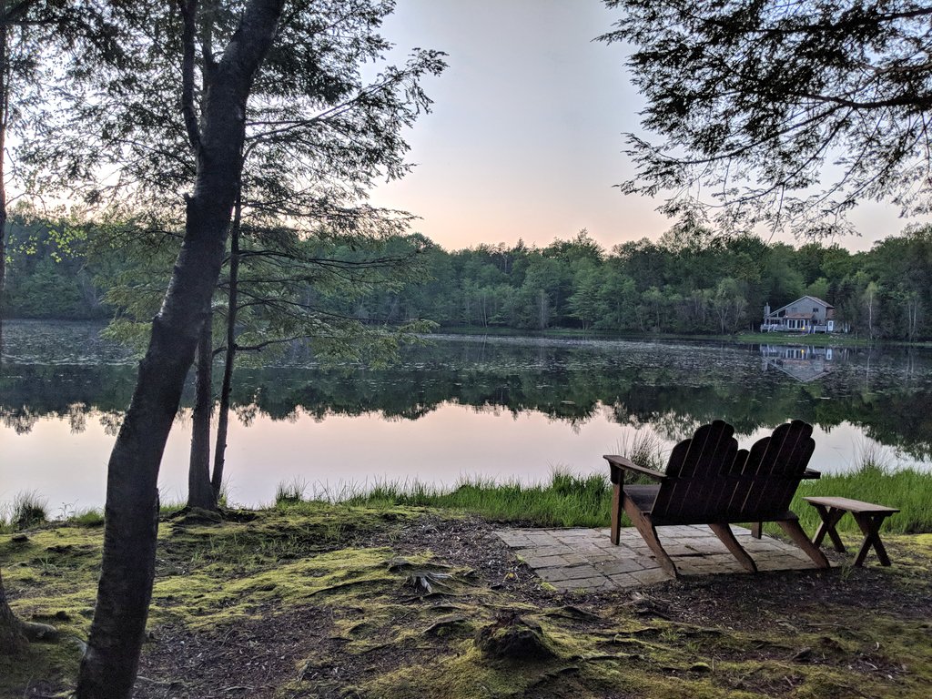 kristinnguyen10's tweet photo. Beautiful weekend view in #poconospa https://t.co/ccyBuHFqHT