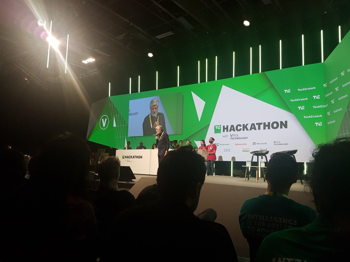 ShelPF's tweet photo. #VivaTech #AI #AIforGood #hackathon final!! @msdev_fr https://t.co/MUVzftTHmH
