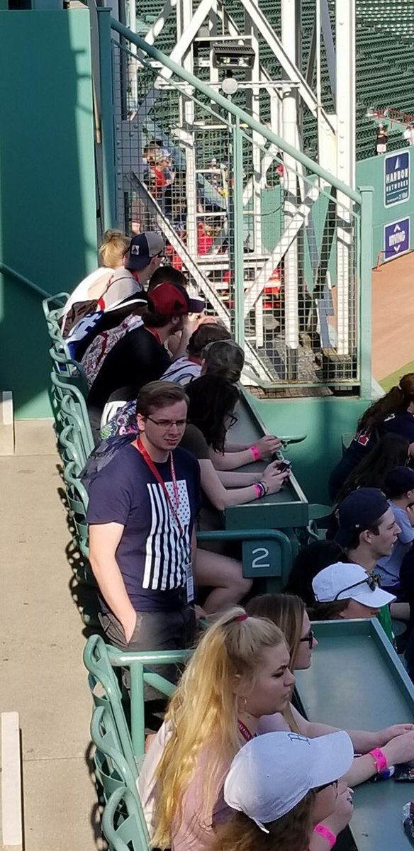 Gansett2018's tweet photo. Senior Class Trip- Fenway https://t.co/yyIyo9kT96