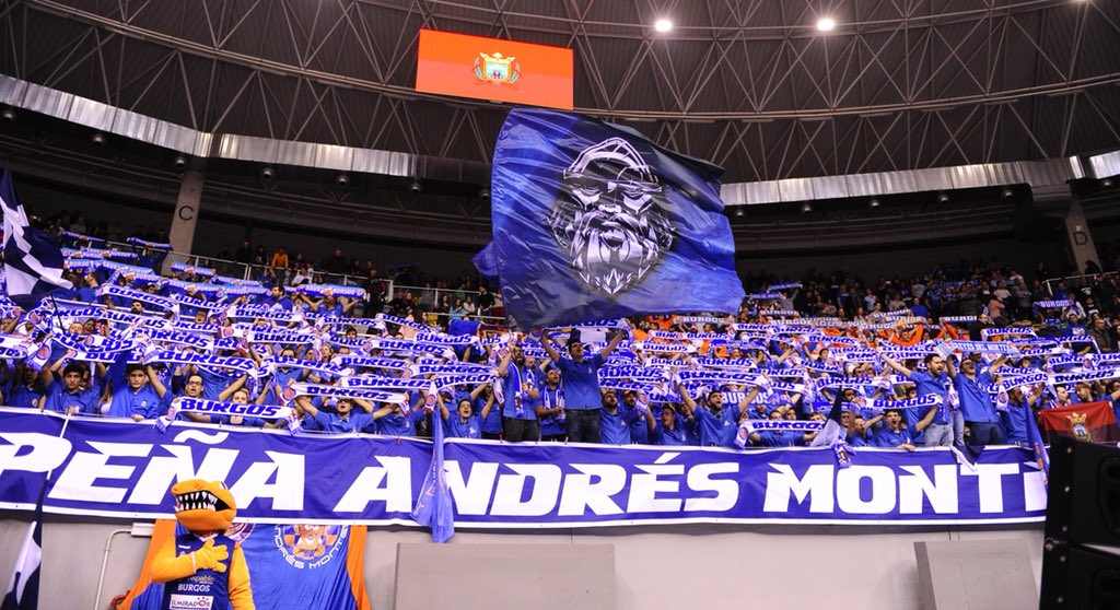 DeThompson9's tweet photo. Thank you to all of the very special people in Burgos, and all of the fans of @SanPabloBurgos you all have made my time in Burgos one I can never forget! We never know what the future holds, but Burgos, the city, the fans and organization will be in my heart wherever I go! 💙💙 https://t.co/gqo6ing2wj