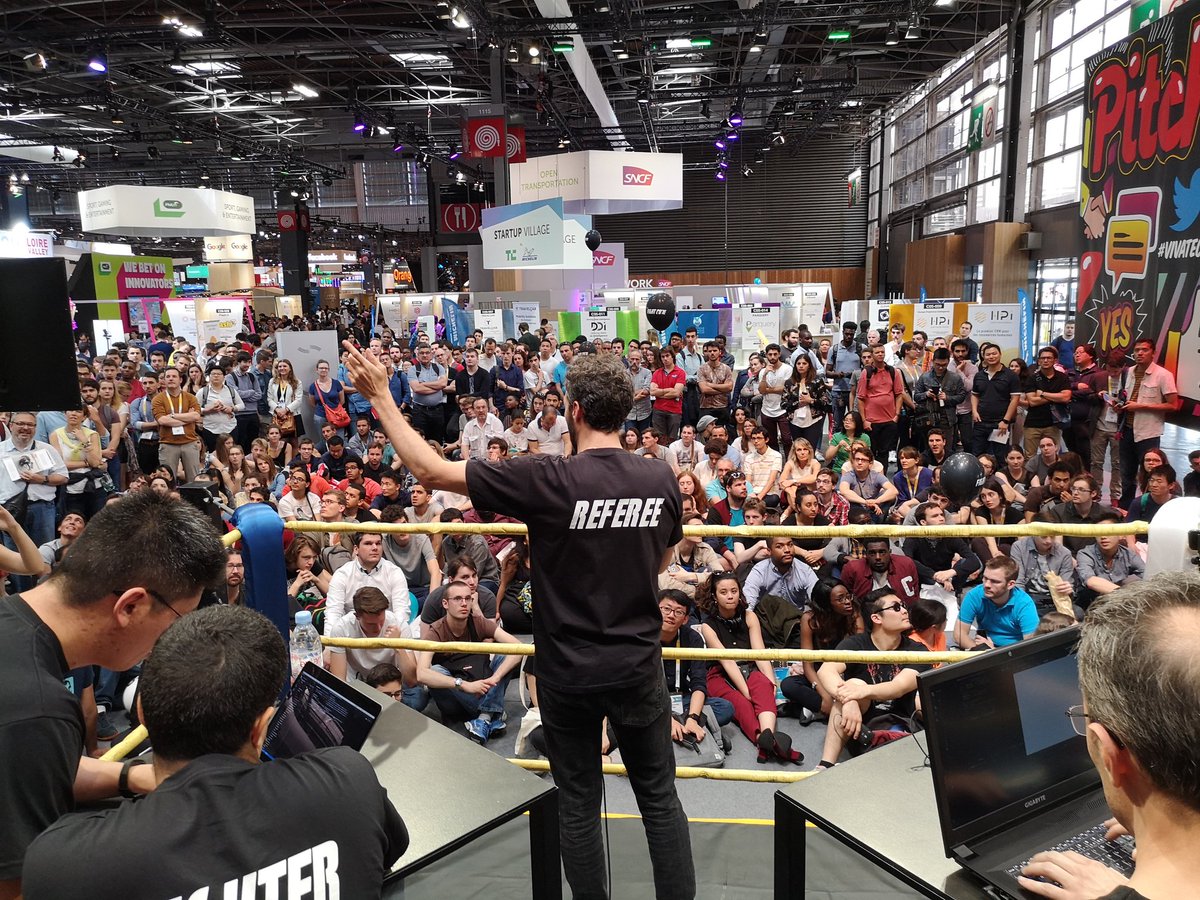 manekinekko's tweet photo. OMG 🤩 Huge huge crowd for the @angular #fightcode at @VivaTech #VivaTech
Congrats again to the winners who btw happen to be colleagues from @sfeir https://t.co/zk5IhwM1ja