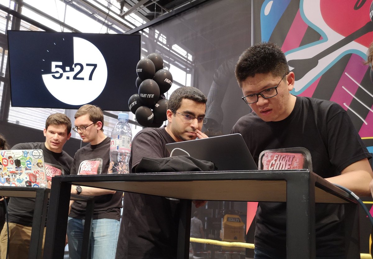 manekinekko's tweet photo. OMG 🤩 Huge huge crowd for the @angular #fightcode at @VivaTech #VivaTech
Congrats again to the winners who btw happen to be colleagues from @sfeir https://t.co/zk5IhwM1ja