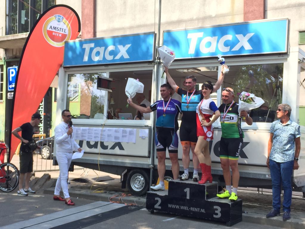 Podium Dikke Mannen Race. Nu vol gas bij B klasse <a href="/NLCritSeries/">NL Crit Series</a>!