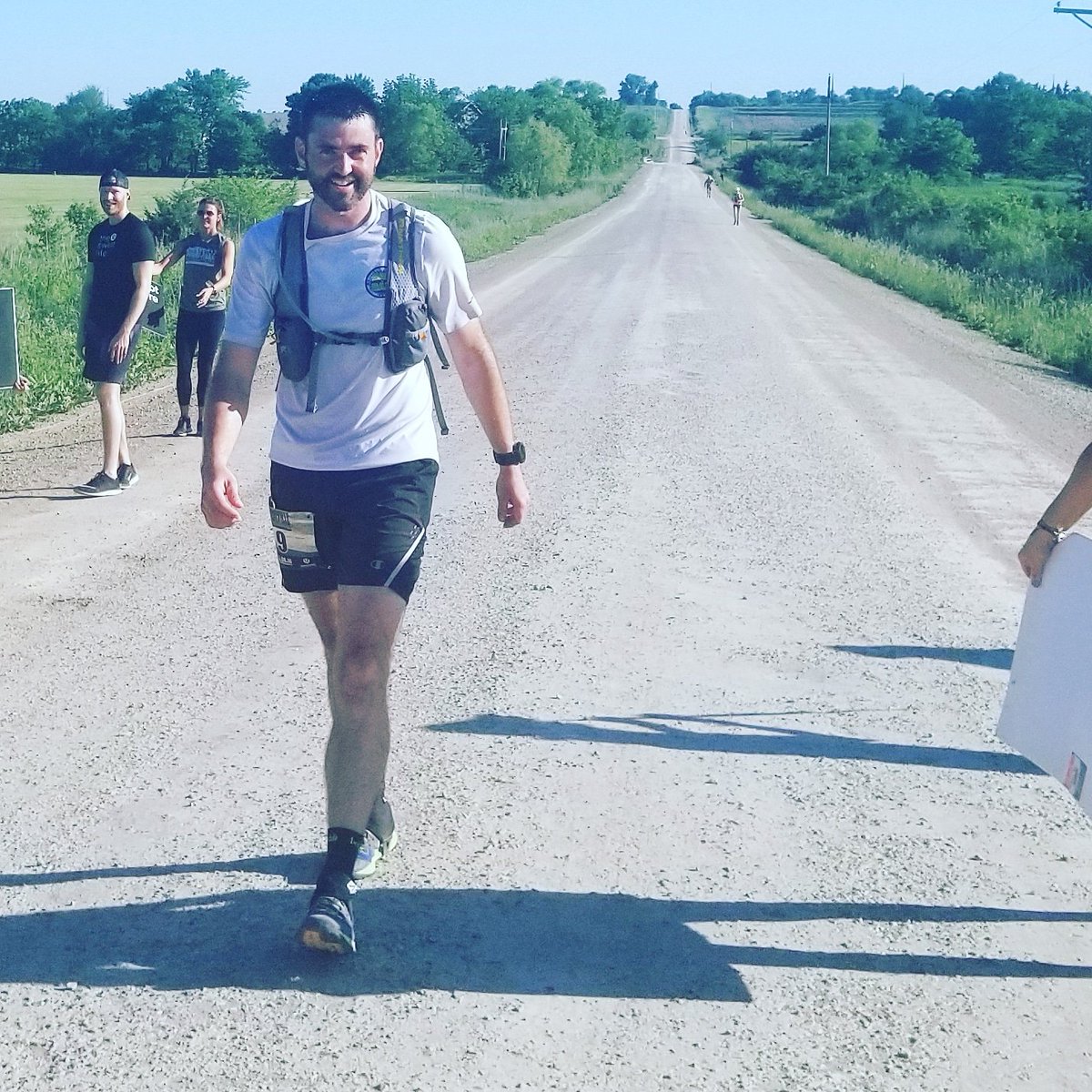 TiffanyBerkenes's tweet image. Bro at first aid station - mile 10/100 ✔🏃‍♂️💪

🌡🔥 "THE HEAT IS ON!" 🔥🌡

#BoonevilleBackroadsUltra