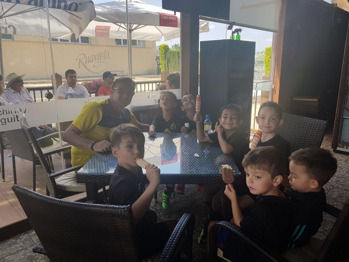 Dar la enhorabuena a la magnífica organización de <a href="/LigaBraveVB/">Liga Brave</a> , tanto en el día de hoy en Algorfa, con la celebración del Play Off Querubín, como a la celebración del campeonato durante toda la temporada. Estupendo lugar donde fijarse para otras organizaciones deportivas.