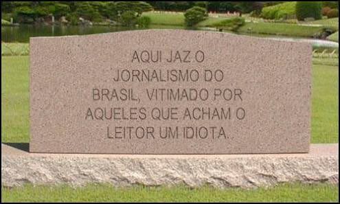 A mídia tentando manipular o povo contra os caminhoneiros, e o povo do lado dos caminhoneiros, pra mim isso foi a coisa mais linda de se ver nesse sábado  #grevedoscaminhoeiros