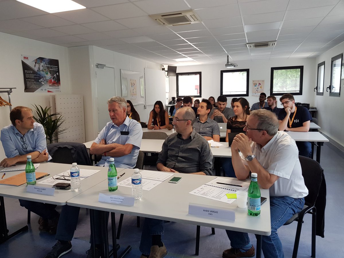 ActinspaceLyon's tweet photo. ActinSpaceLyon Goooo!!!!@ECAMLyon @lacuisineduweb @CNES #inextensoinnovationcroissance @inextensofr https://t.co/Sjxe1GIyoX