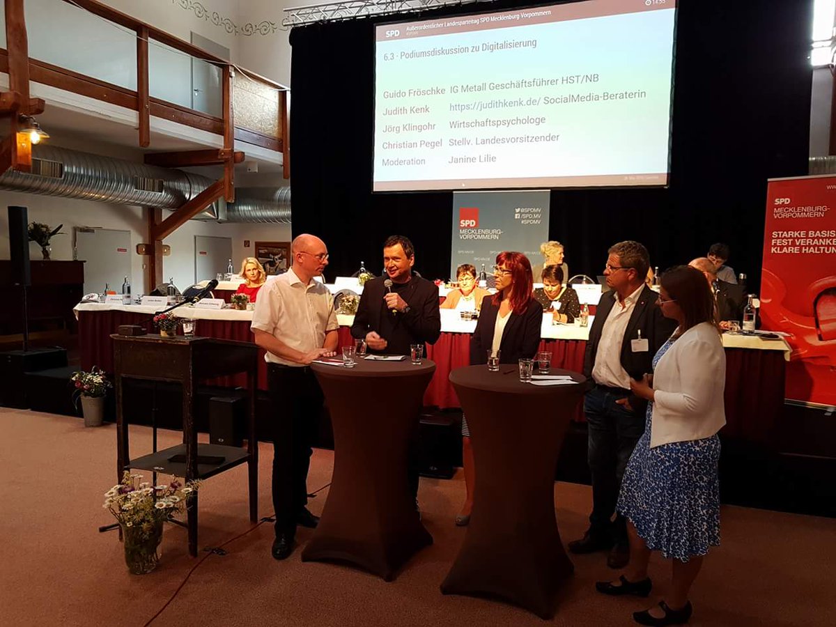 #digitalisierung beim Landesparteitag #spdmv 
Podiumsdiskussion #wowirsindistvorne #mvkannwas