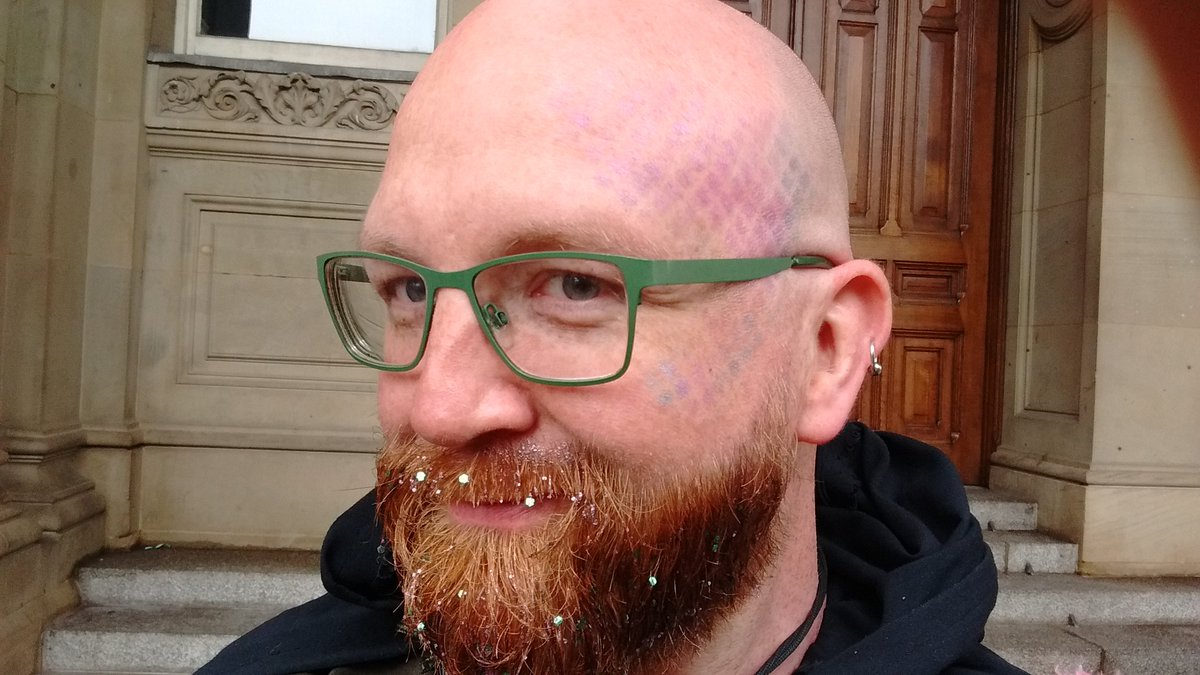 robertrstacey's tweet photo. #BirminghamPride https://t.co/Htrbjo2MzP