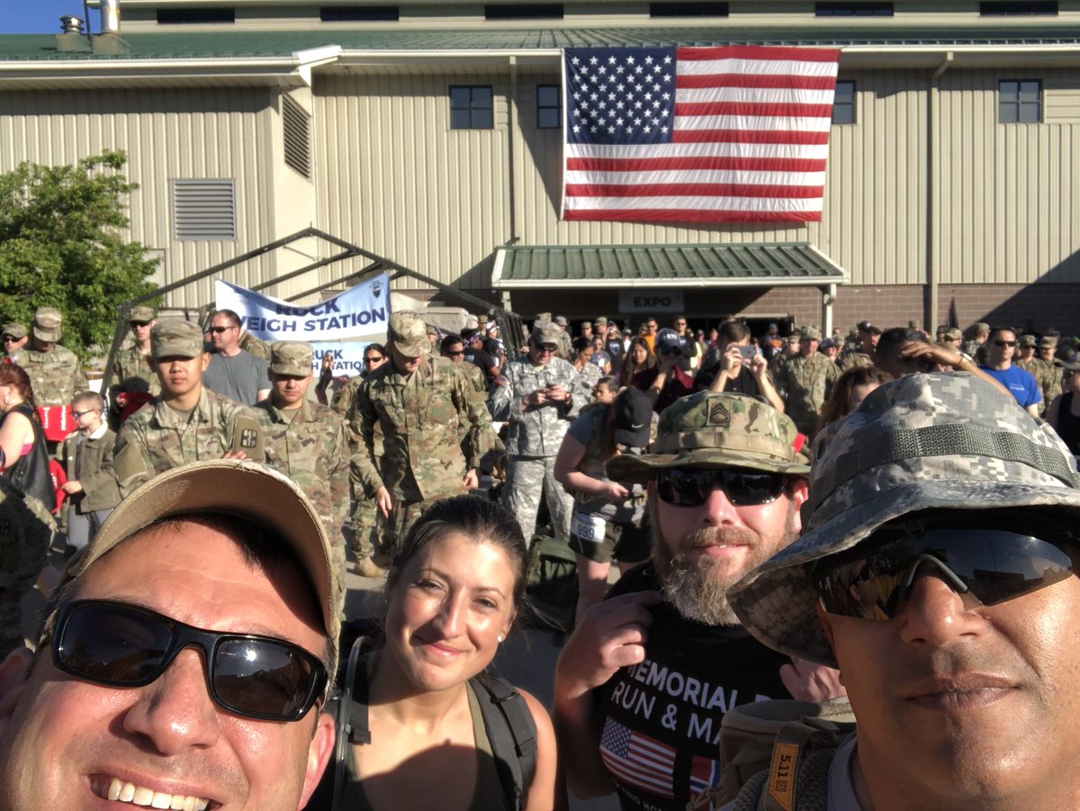 mt_carmel_vsc's tweet photo. Let’s get this thing started #memorialdaymarch #ruckthis https://t.co/1Kp3t0i5cC