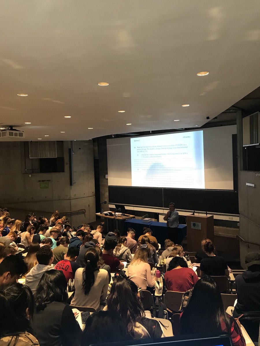ImtaDublin's tweet photo. Final LC HL revision seminar of the year. Great work from the 200 students here today. Best of luck to them all in the coming weeks and to all of the LC students throughout the country working hard at the moment in this horrible exam weather! #leavingcert #lc2018 #HLmaths https://t.co/zscoyuTfvG