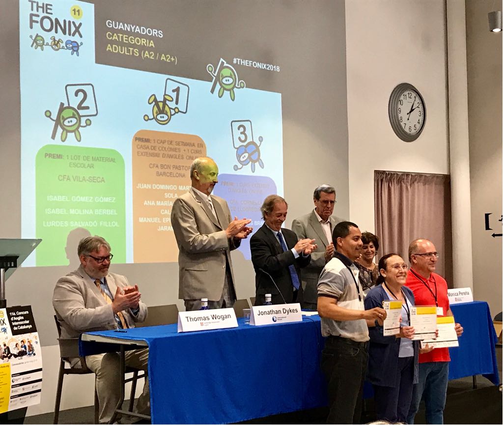 cfabonpastor's tweet photo. 1r premi categoria A1 i 1r premi categoria A2 per escoles d'adults.
Orgullosos dels nostres alumnes #faduls #Fonix2018 #fadults #fpa_anglès https://t.co/RagsbjOKjH