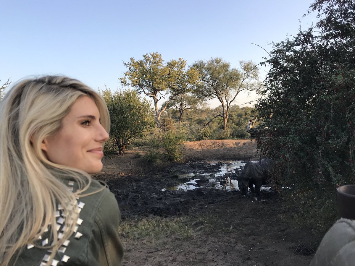 CaraFrew's tweet photo. I hate to think of a world without this beautiful animal. #FrewCrew support me as I sing acoustically in aid of the #Rhino. June 12 @EverardRead #London @HelpingRhinos #BlackMambas @asisterhood 
@OffMsUniverseGB #MUGB2018 @JustboutiqueNW @Doyen_UK #singersongwriter #sonymusic https://t.co/tXg6aIKXyA