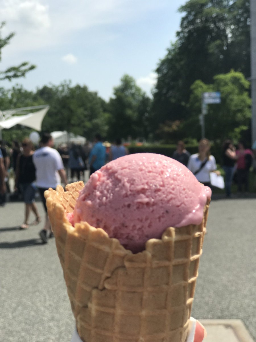 BoehringerDE's tweet image. Wir danken allen Besucher*innen für das Interesse und die gute Laune - und natürlich allen Kolleg*innen. Ein großes Lob an euch! #TagderoffenenTür #BItdot
