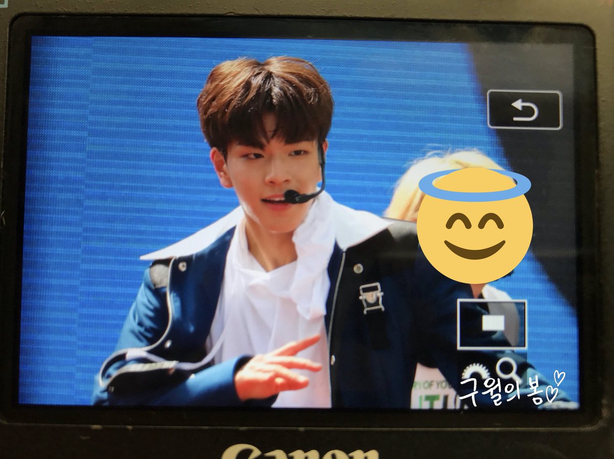 SM_Spring_0922's tweet photo. 180526  U 클린 콘서트 (U Clean Concert) 프리뷰2

#SKZ #스트레이키즈 #Straykids #김승민 #승민 #Seungmin #Hellevator #Distric9 #YAYAYA #ucleanconcert https://t.co/roWxiGsUFz
