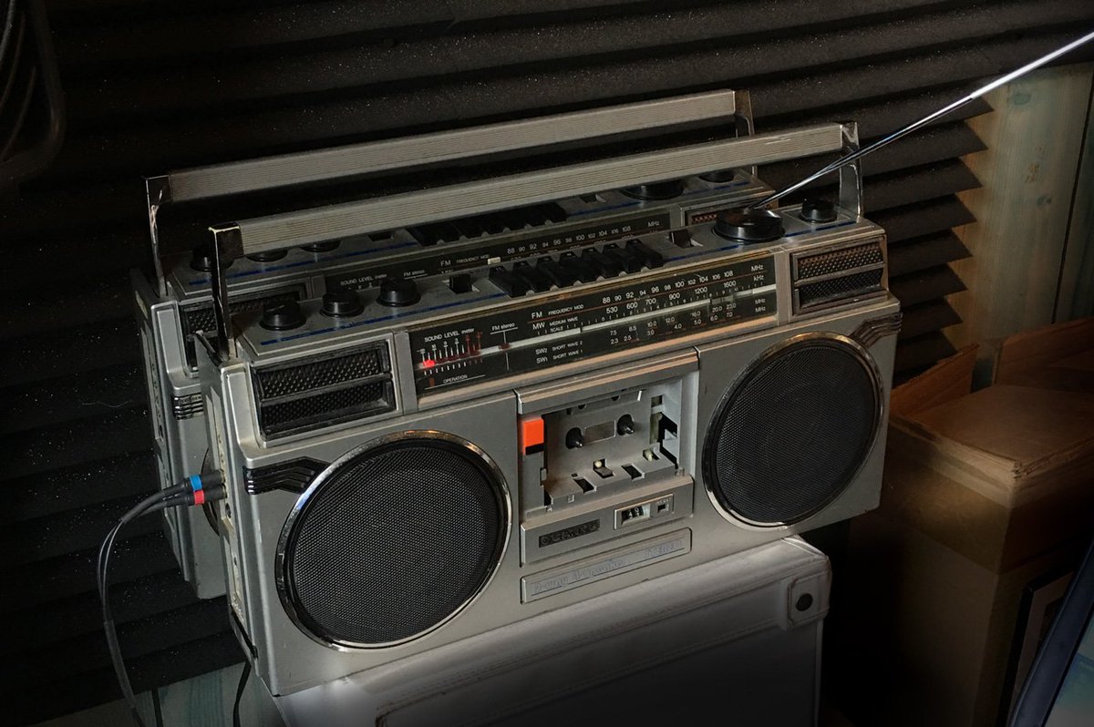 radiowonderland's tweet photo. The Source (pictured). I'm performing live, now for 30 min. over @free103point9 https://t.co/Km0Qvy5mXi #regenerativefeedback #Experimental Biting the hand that feeds, and dancing around. https://t.co/5pb9I5vALw